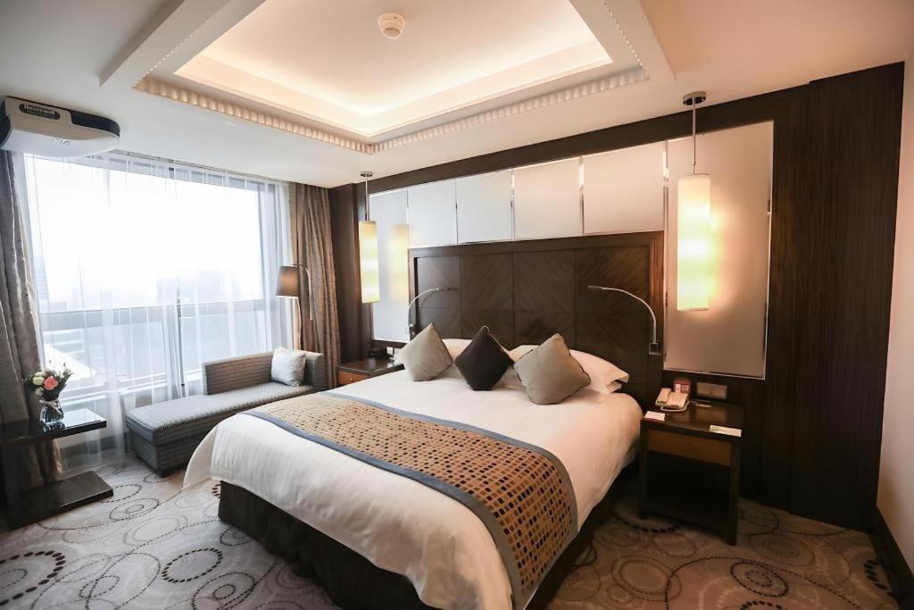 Grand Soluxe Zhongyou Hotel Shanghai Extérieur photo