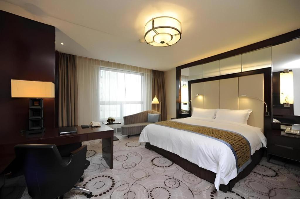 Grand Soluxe Zhongyou Hotel Shanghai Extérieur photo
